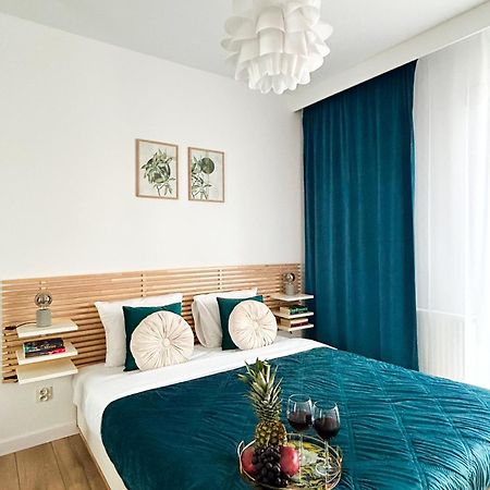 Lumina Stylish 3-Room Apart With Balcony Лодзь Экстерьер фото