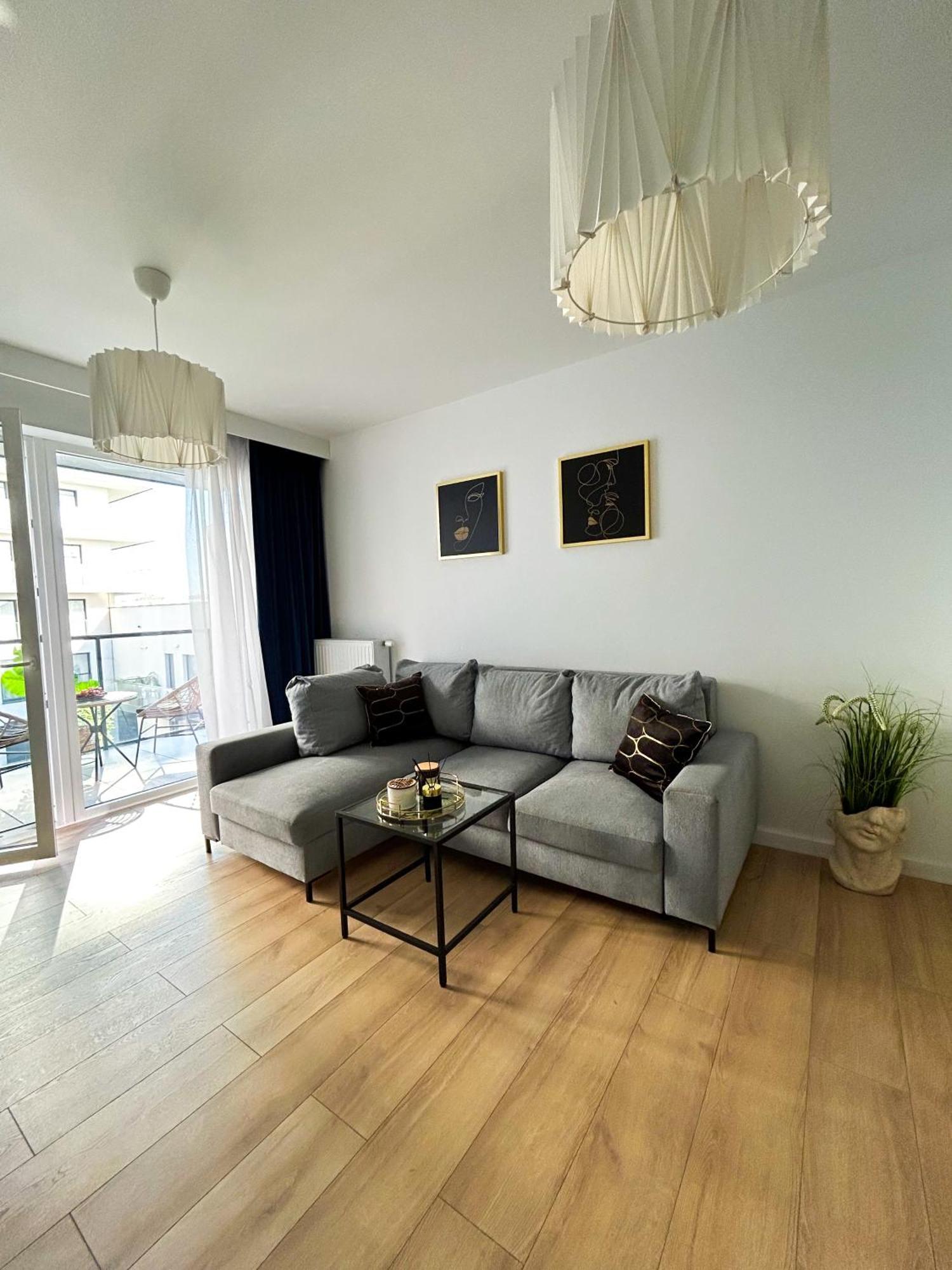 Lumina Stylish 3-Room Apart With Balcony Лодзь Экстерьер фото
