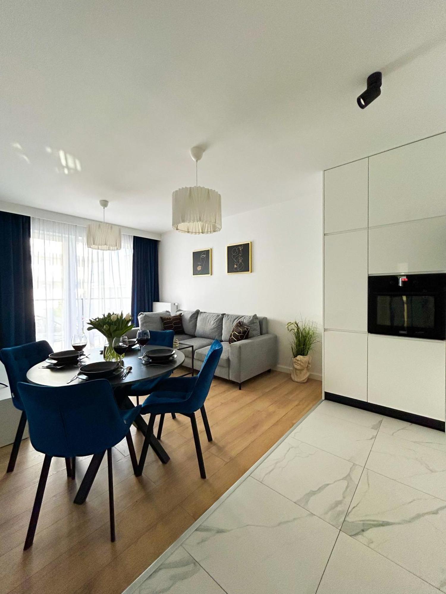 Lumina Stylish 3-Room Apart With Balcony Лодзь Экстерьер фото