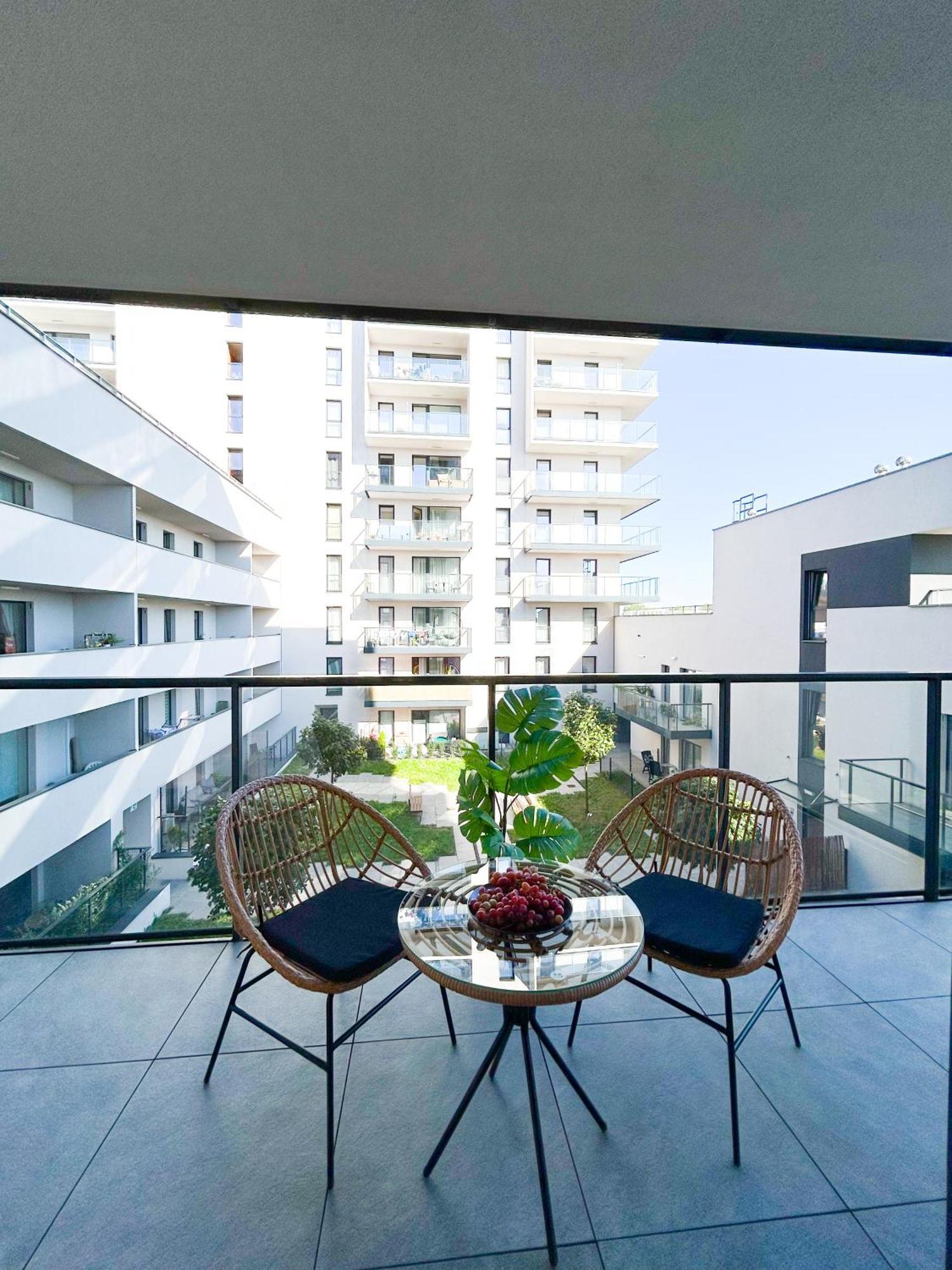 Lumina Stylish 3-Room Apart With Balcony Лодзь Экстерьер фото