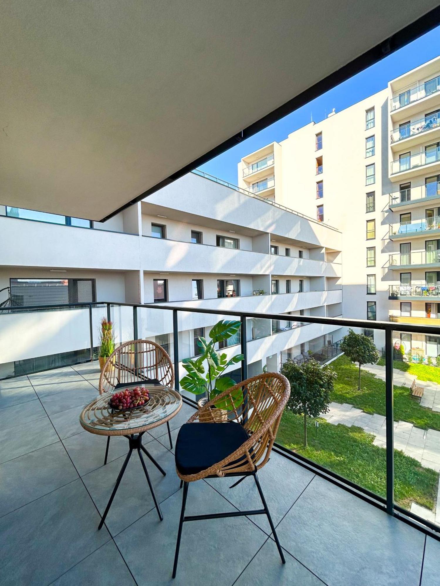 Lumina Stylish 3-Room Apart With Balcony Лодзь Экстерьер фото