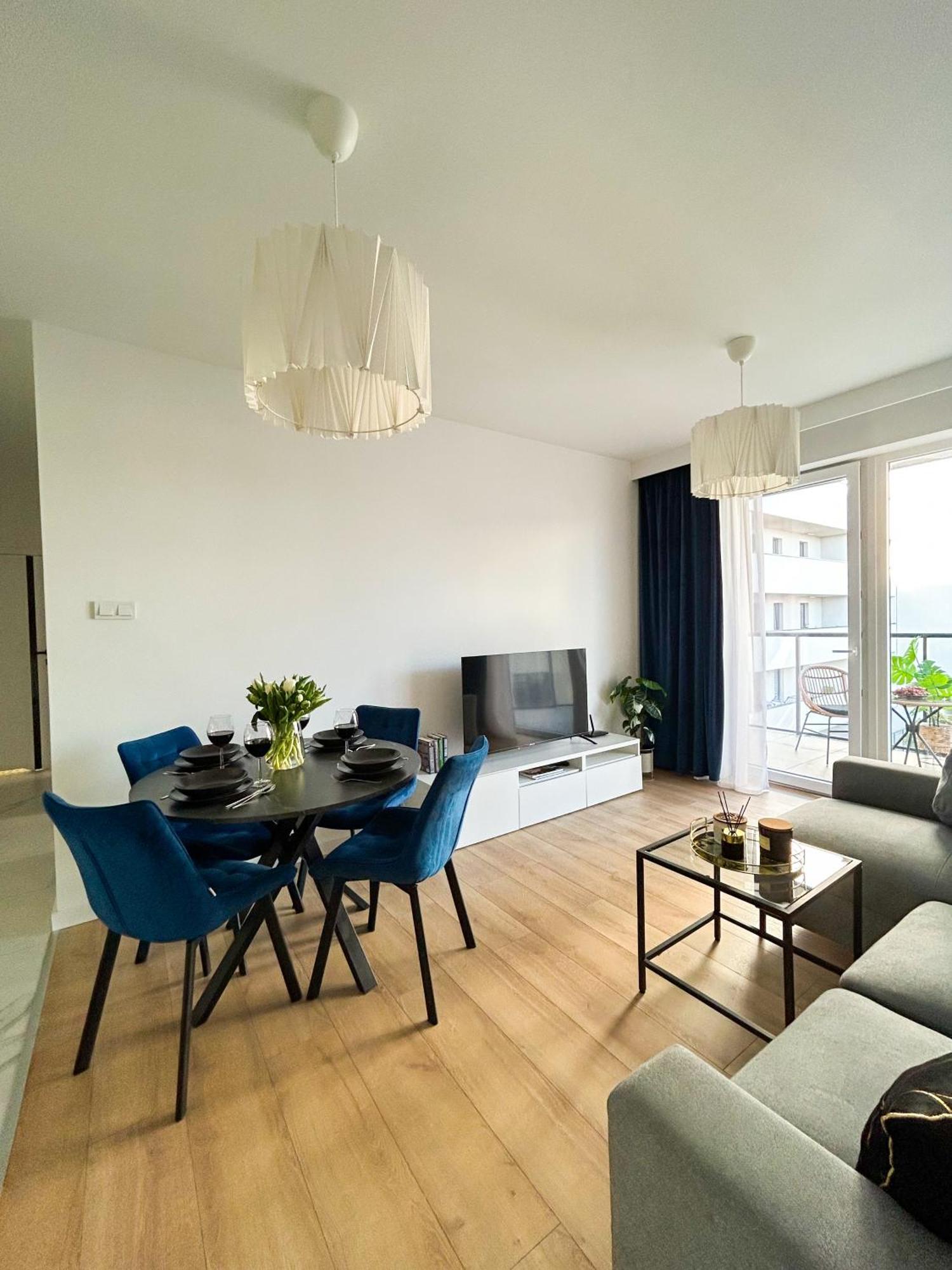 Lumina Stylish 3-Room Apart With Balcony Лодзь Экстерьер фото