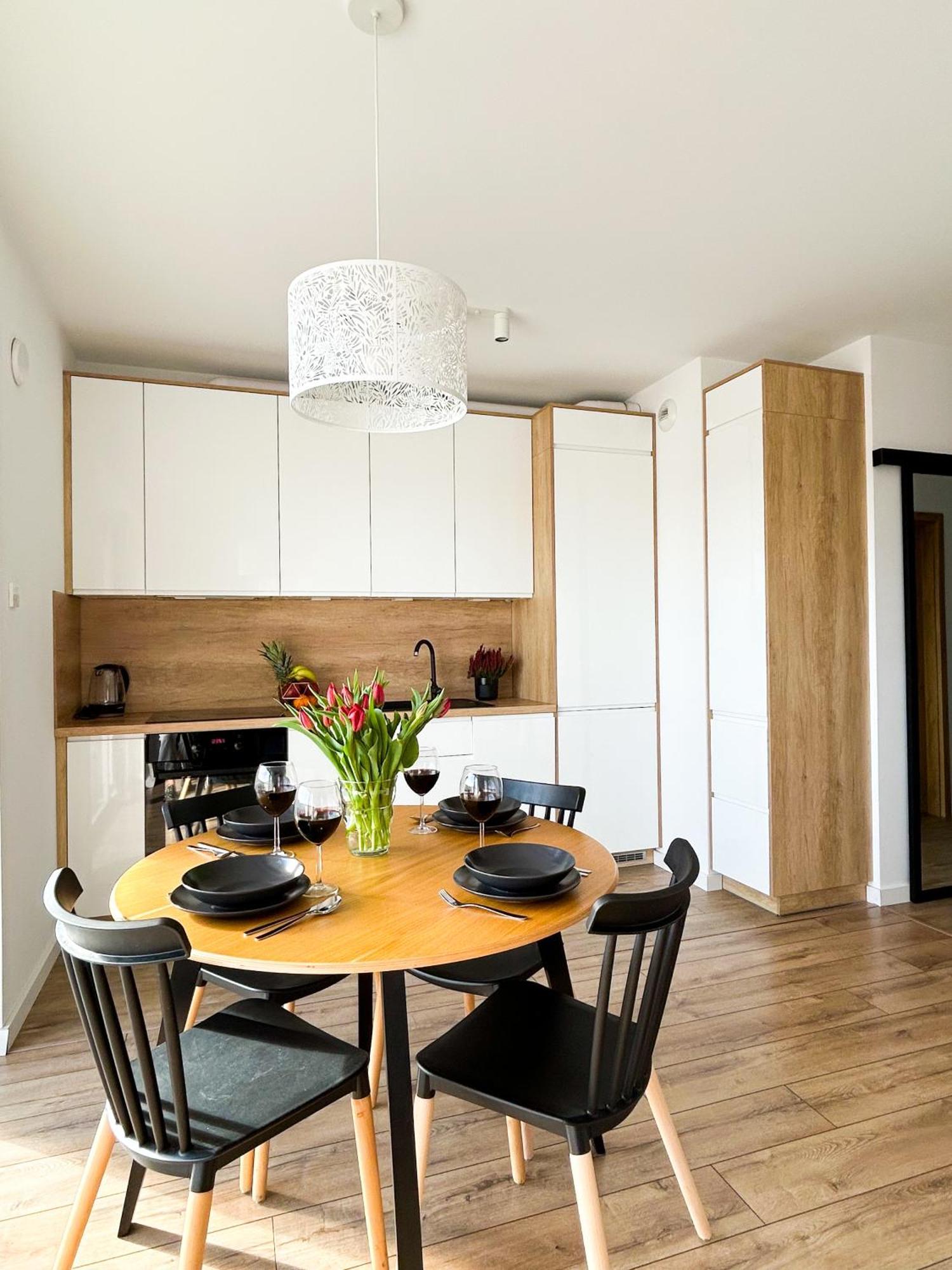 Lumina Stylish 3-Room Apart With Balcony Лодзь Экстерьер фото