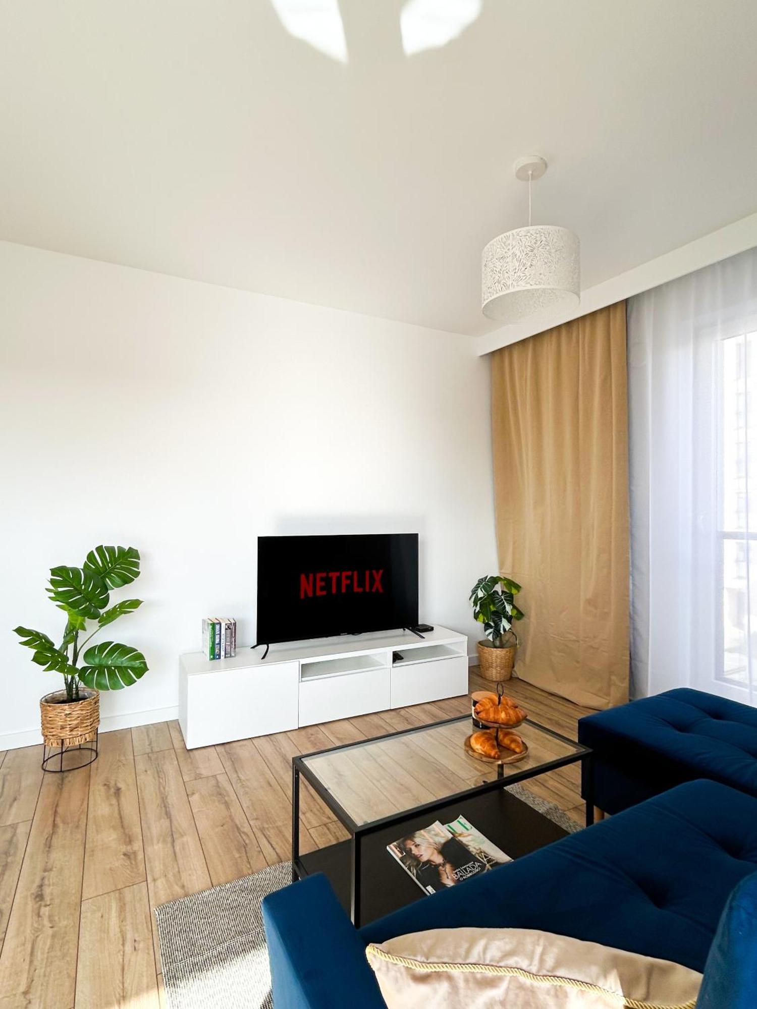 Lumina Stylish 3-Room Apart With Balcony Лодзь Экстерьер фото