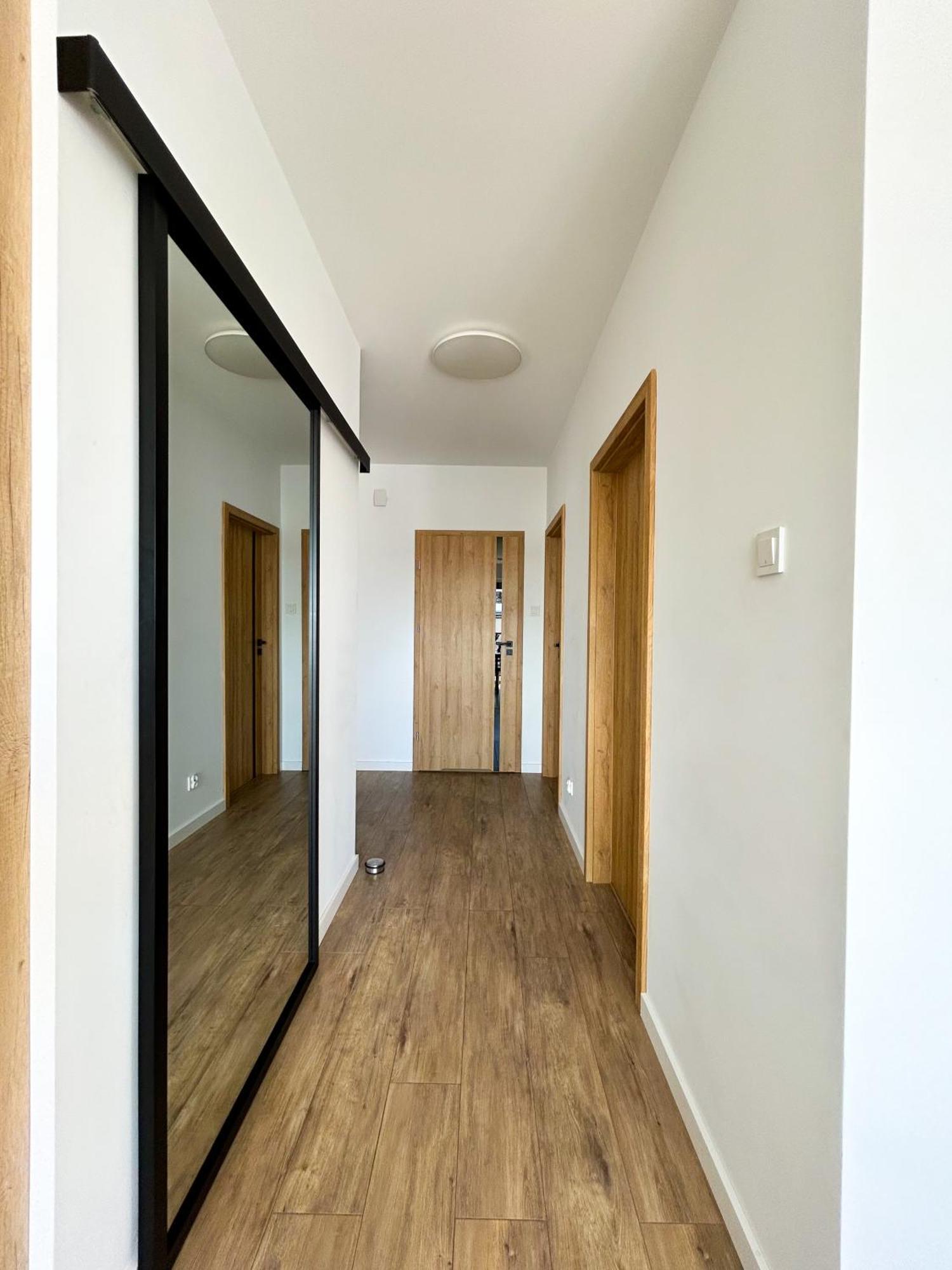 Lumina Stylish 3-Room Apart With Balcony Лодзь Экстерьер фото