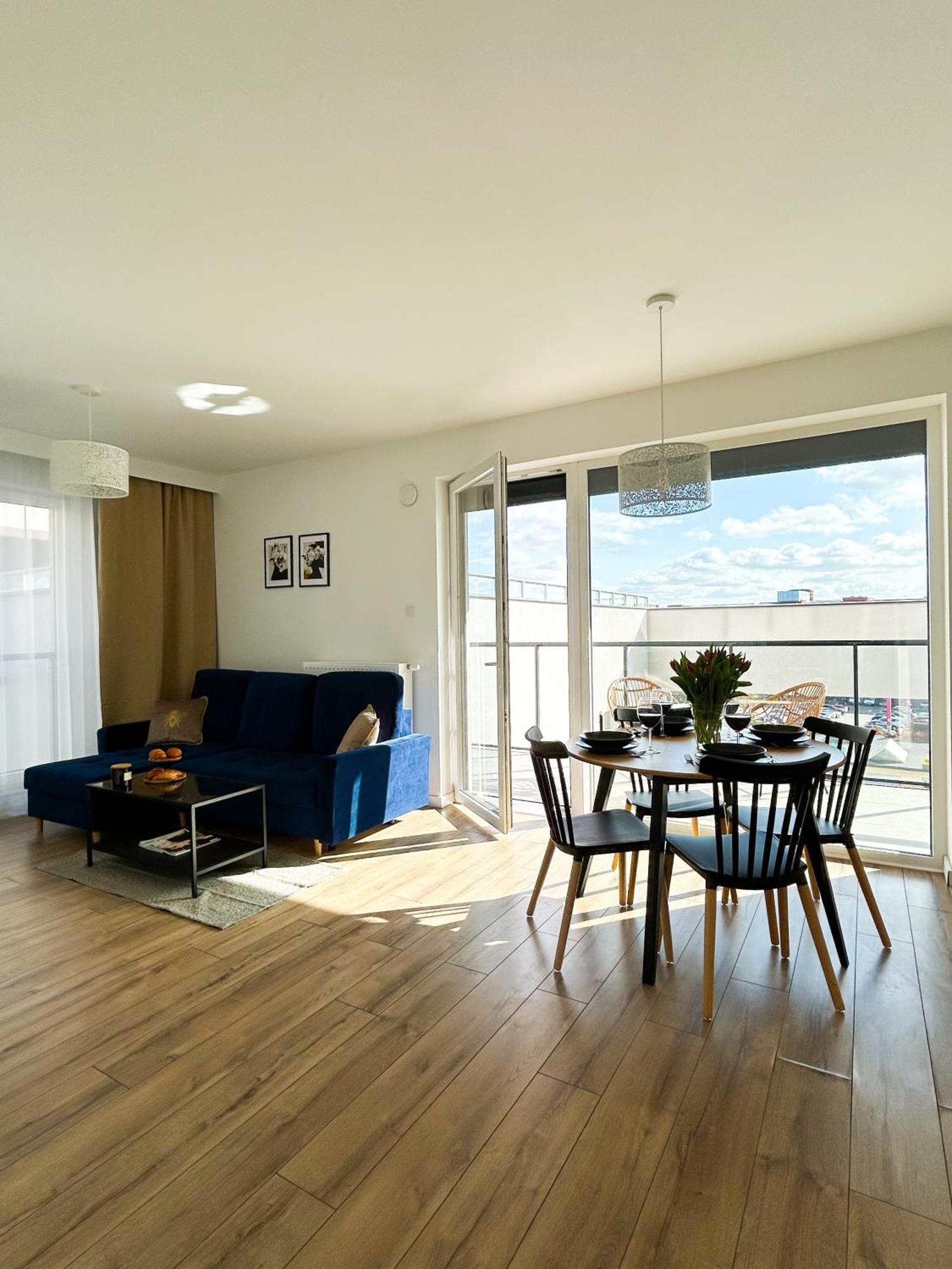 Lumina Stylish 3-Room Apart With Balcony Лодзь Экстерьер фото